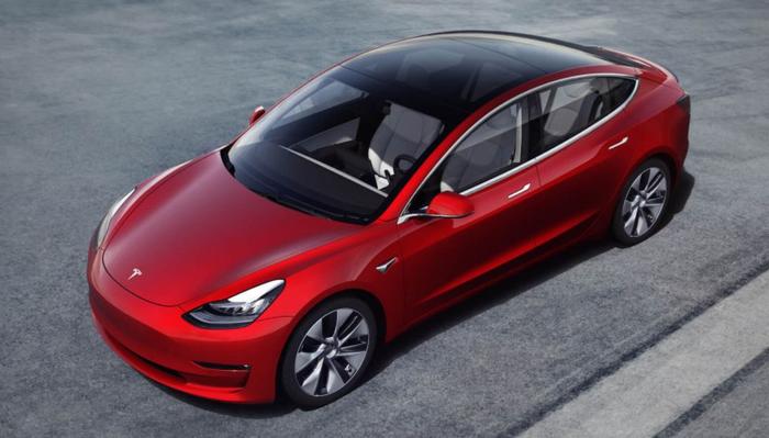 特斯拉Model 3开放预订 多少人愿意花50万买辆续航590km的电动车