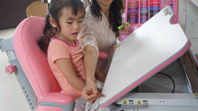 帮助孩子养成良好的学习习惯，西昊儿童学习桌椅H3开箱