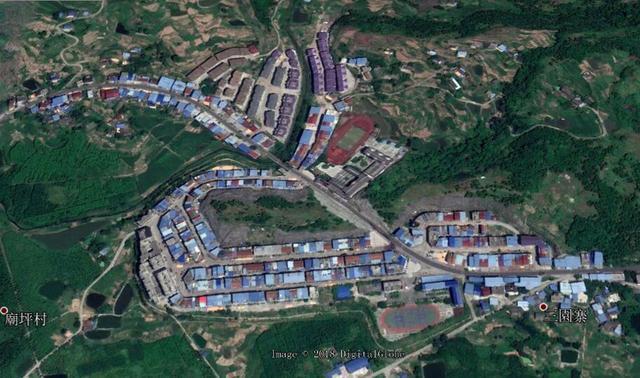 重庆开州区一个平坝镇，拥有“水下农场”，将要通高速公路