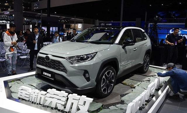 龙虎相争 紧凑级SUV 丰田RAV4荣放与2019款CR-V怎么选？