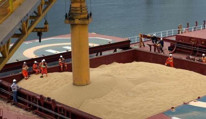 俄产“大豆”运往中国，118万公顷土地供给中国，美国农民羡慕