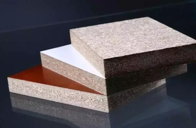 橱柜柜体和柜门用什么材料好？听金牌木工全面分析，这次真受用了