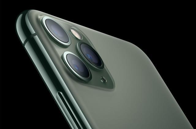 iPhone 11绿色版涨价700元，又回到了当年土豪金的时代？