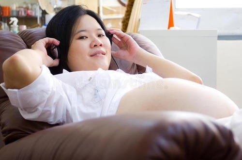 孕妈肚子上的黑线是什么，对胎儿会有影响吗？有没有办法消除？