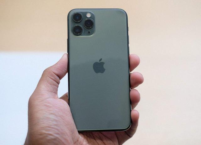 iPhone 11绿色版涨价700元，又回到了当年土豪金的时代？