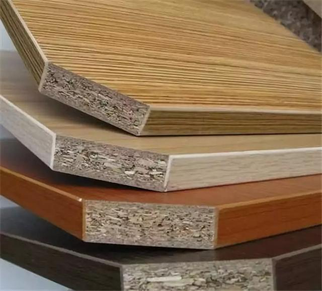 橱柜柜体和柜门用什么材料好？听金牌木工全面分析，这次真受用了