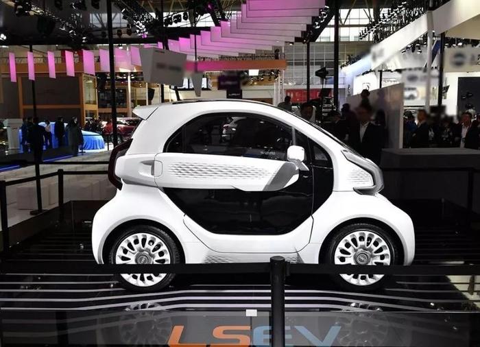 全球首款“3D打印汽车”即将量产 售价约6.85万元