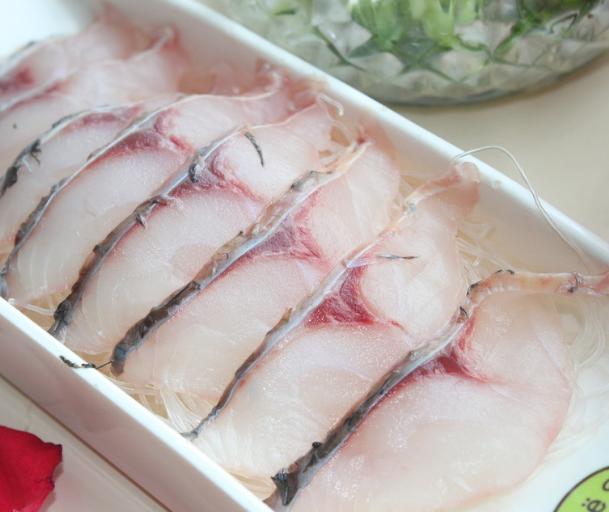 教你正宗四川酸菜鱼做法，肉质嫩滑，汤酸味鲜，太香了，超级下饭