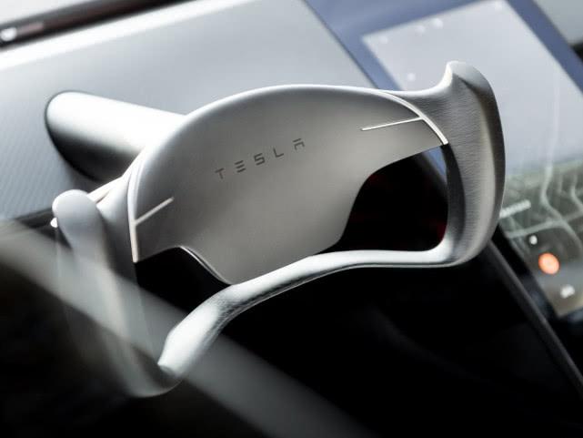 特斯拉Roadster年产最多一万，续航1000公里性能超强