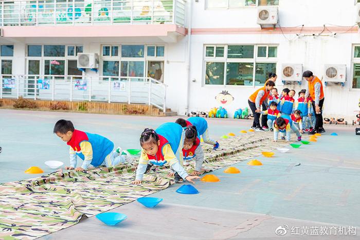 日本幼教考察团参访红黄蓝，探讨面向未来新幼教