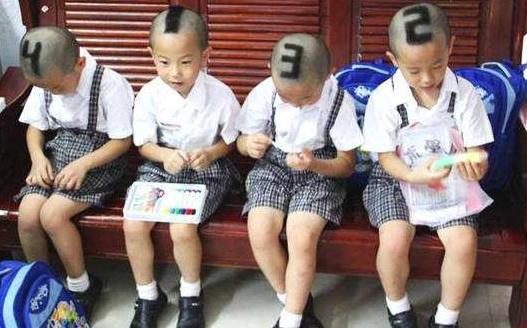 国庆四胞胎名字被赞，上学后，哥哥们都哭了，只有妹妹笑嘻嘻