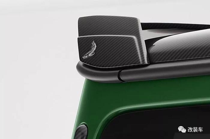 新款奔驰G级改装碳纤维配件，原谅绿的外观也掩盖不了它的气质！