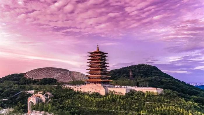 南京这座佛教圣地山，花了40个亿打造了一座宫殿，你觉得值么？