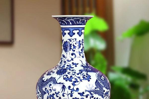 国内陶瓷展会作品欣赏，具有浓厚的中国传统文化，值得观赏收藏