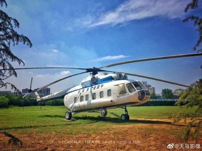 南京航空航天大学直升机停机坪，你见识过吗？夏日的阳光里