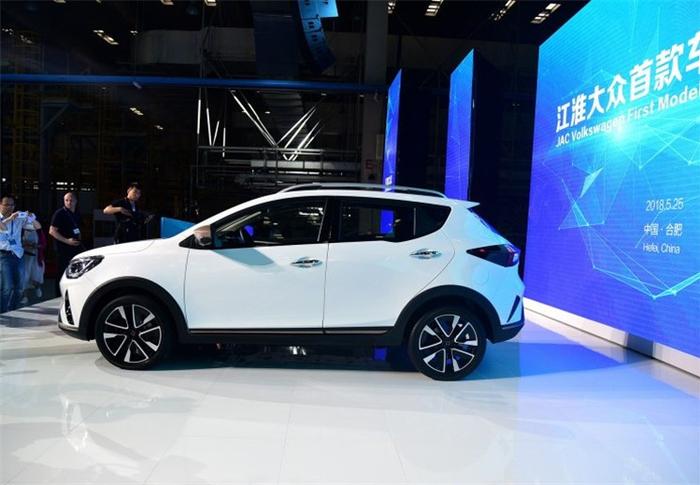苦等一年，江淮大众首款纯电车型，思皓E20X明日上市！