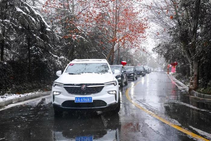 这是记录别克昂科旗与南京2020年的第一场雪