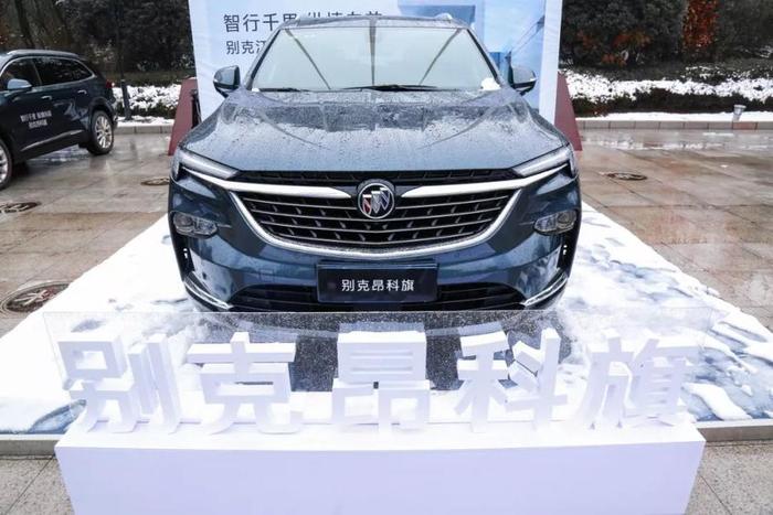 这是记录别克昂科旗与南京2020年的第一场雪