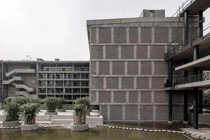 中国人的“共享社区”——建筑师刘家琨的西村大院