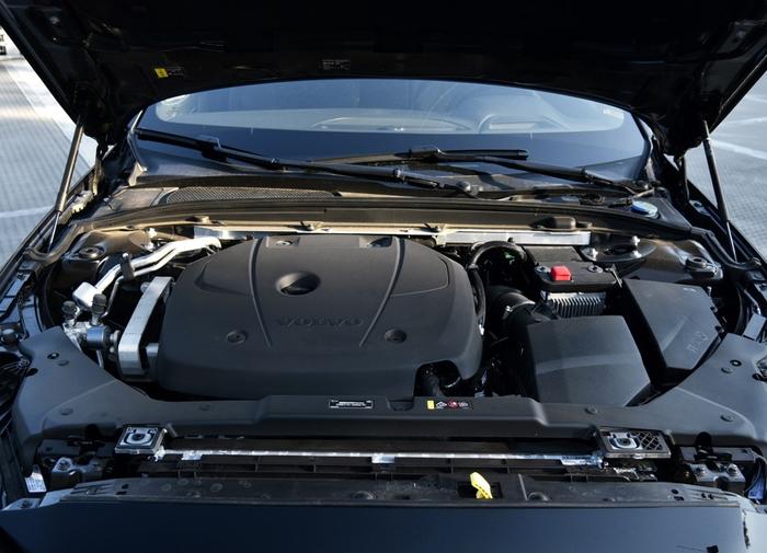 全新国产沃尔沃S60实拍，将会有四驱车型，预计12月上市