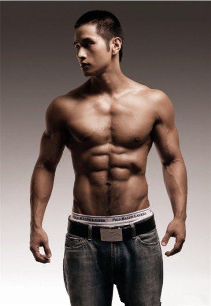 韩国明星刘承俊肌肉照,堪称最MEN的男人