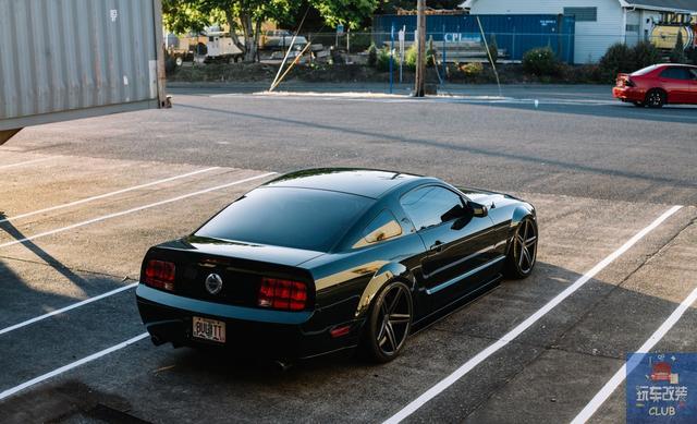 保留“纯美式肌肉车与原始机械感”的2008款福特野马Mustang！