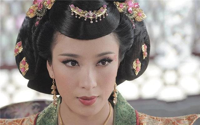古天乐最年轻视帝，惠英红最年长视后，首位大满贯女主角则是杨怡