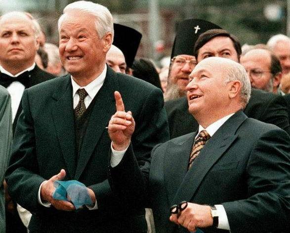 叶利钦退休后，为何未被清算，还能安度晚年？除接班人，还有强援