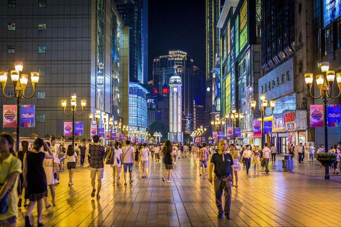 鉴赏：中国顶级步行街之重庆解放碑商业街