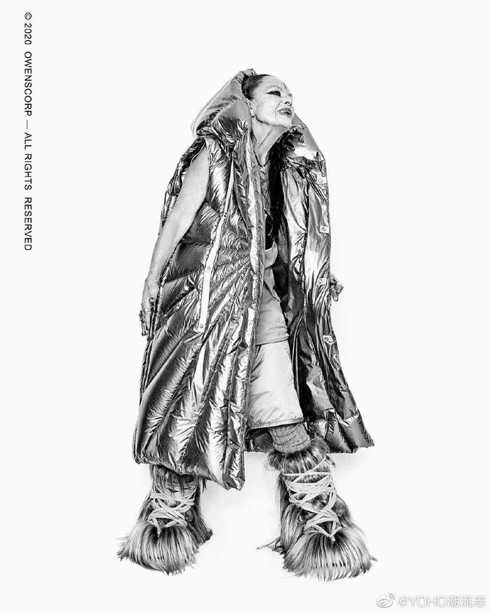 日前高人气品牌 Moncler 找来知名设计师 Rick Owens 打造全新合作系