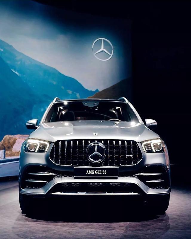 实拍 |全新奔驰AMG GLE 53，前脸的直式栅条会不会很low？