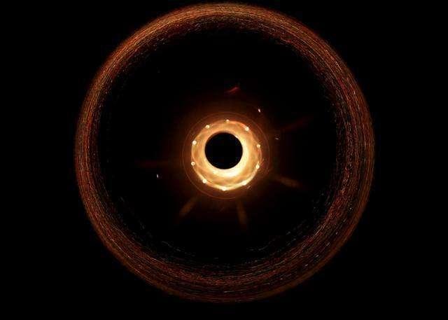 黑洞是什么形状？其实既不是球体也不是洞，它的内部是另一个世界