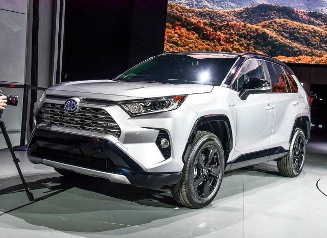 2019款丰田RAV4国内投产时间落实，网友称：加价也买，放弃途岳