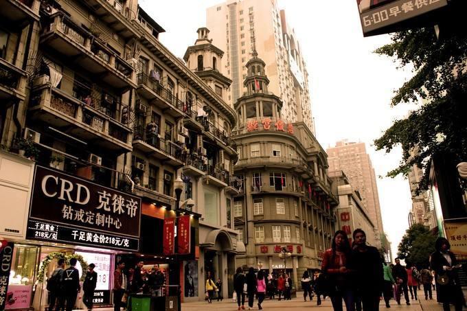 鉴赏：中国顶级步行街之武汉江汉路商业街