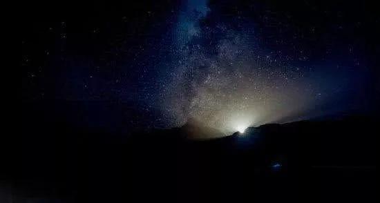 世界上10大星空最璀璨的地方，喜马拉雅山第六，撒哈拉沙漠第一