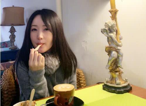 家庭经济不错的前提下，二本差专业和三本好专业该选哪个？