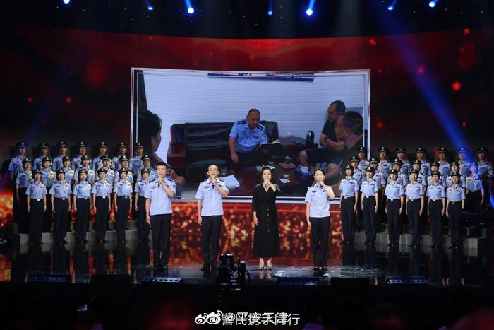 中共中央宣传部30日在北京向全社会发布杨春同志的先进事迹
