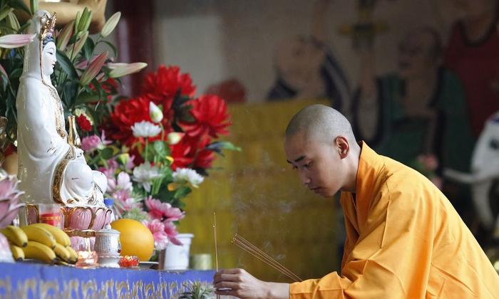 佛教知识：怎样才能皈依佛门？