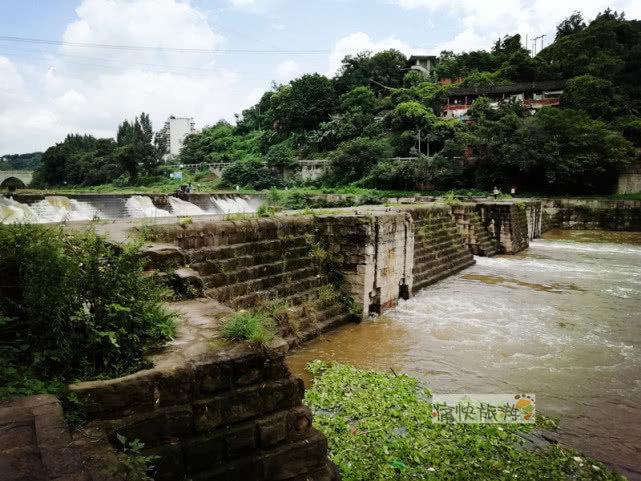 久雨放晴，自贡和内江交界处的高硐堰闸迎来了壮美时刻！