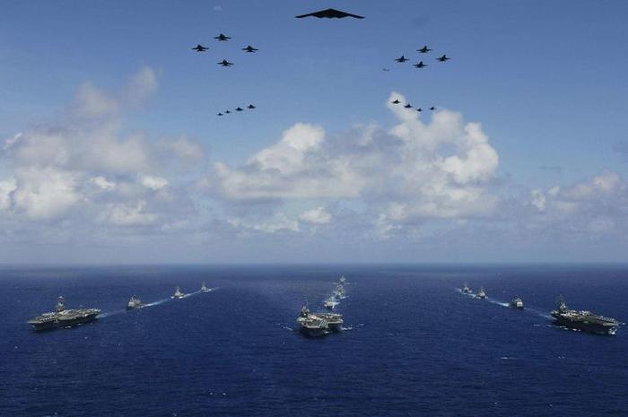 美国新军事发展草案：将在2020年增加400架五代机，2艘核动力航母