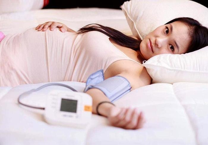 孕期被查出妊娠高血压怎么办？简单5步，教你如何缓解高血压