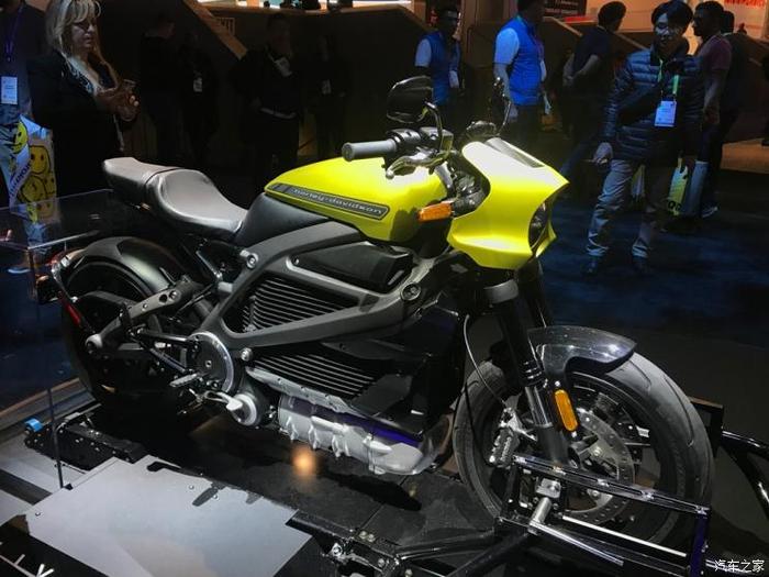 哈雷-戴维森2019 CES展发布电动摩托车