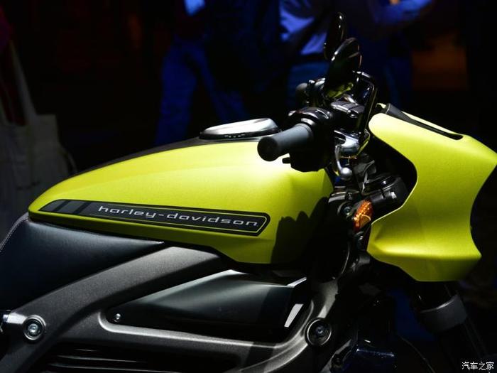 哈雷-戴维森2019 CES展发布电动摩托车