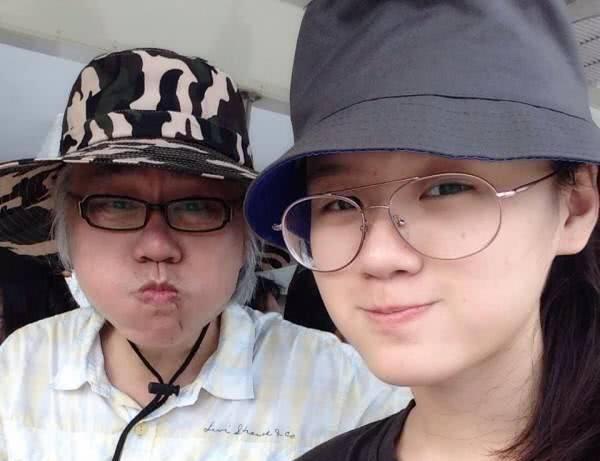 相差40岁的台湾忘年恋再度惹争议，李坤城表白林靖恩永远爱你