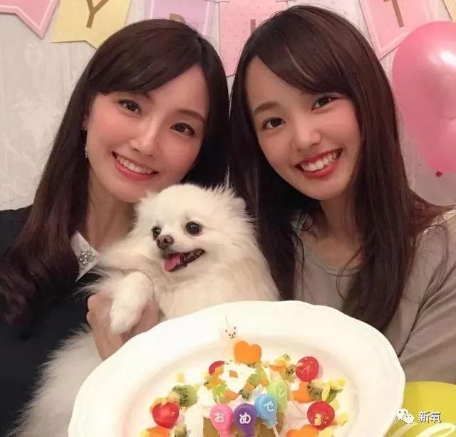 40岁的妈妈获选美亚军，和16岁的女儿合影，我跪了