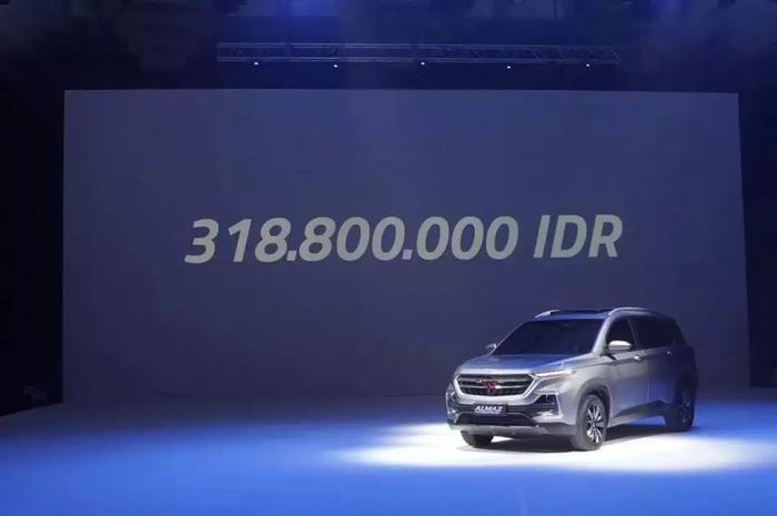 10万的宝骏530，换4个车标销往全球，最贵卖“3亿多”一台！