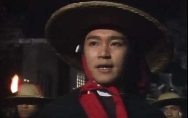 金庸为何特意写死这两个小兵？因为他们才是改变天下大势的主角！