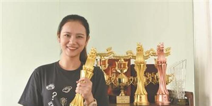 表情龙舟赛v表情最抢镜东莞蘑菇林洁:爱跳央视a表情广场头美女包图片