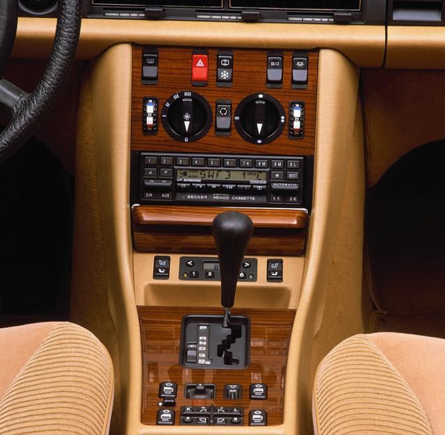 问世40周年！重温经典，奔驰W126——虎头奔的前辈