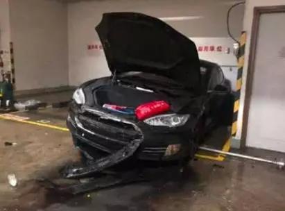 特斯拉Model S在香港自燃，作为新能源车主的你该怎么办？